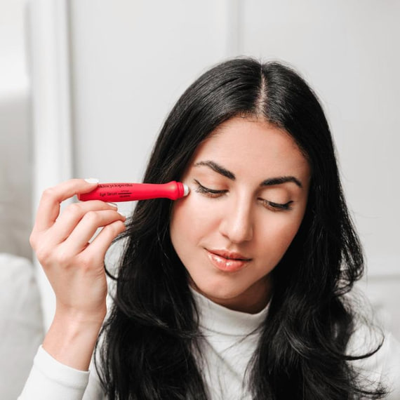 Roll-On Under-Eye Serum with Retinol & Squalane