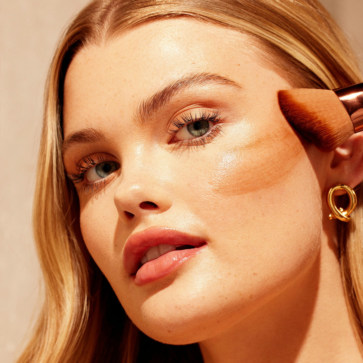 Sunlit Skin Bronzing Tint + Tan Serum