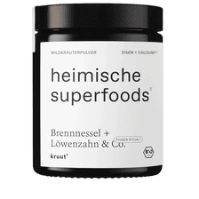 Polvere di superfood a base di erbe selvatiche locali