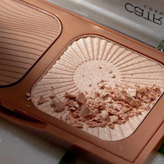 Holiday Skin Bronze & Glow Palette - 010 Out Of Office