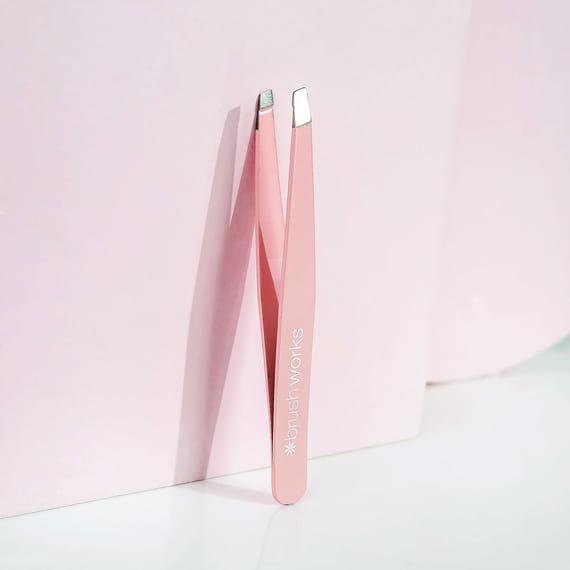 Precision Slanted Tweezers