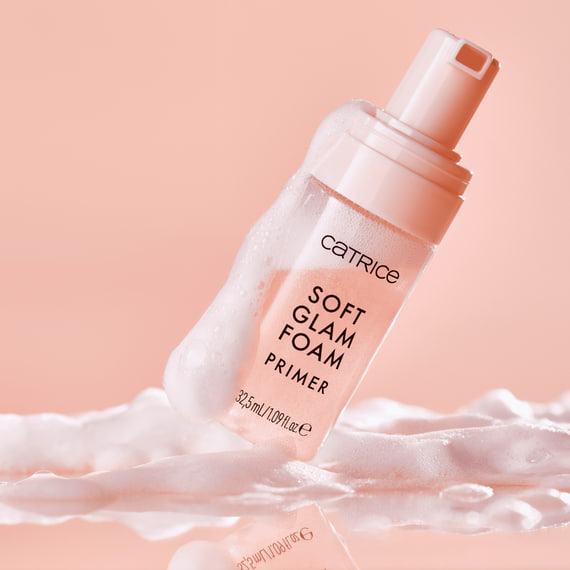 Soft Glam Foam Primer-  010 Beyond The Cloud