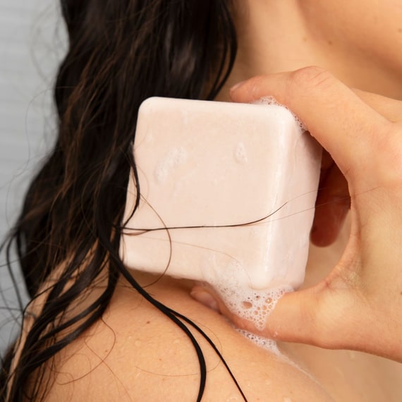Conditioner bar nourishing pear & amber
