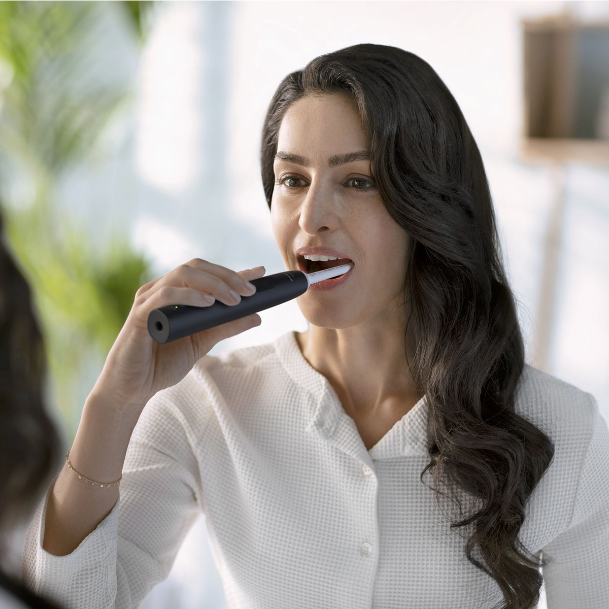3100 series Electric sonic toothbrush HX3673/14