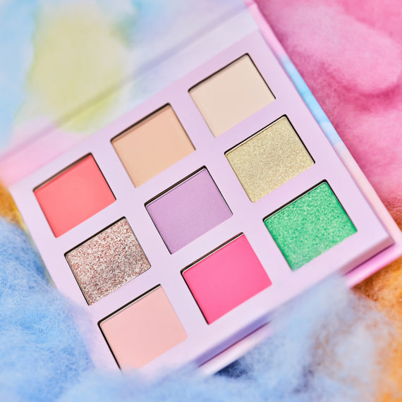 What The Fluff?! Eyeshadow Palette - 01 Cotton Candy Skies