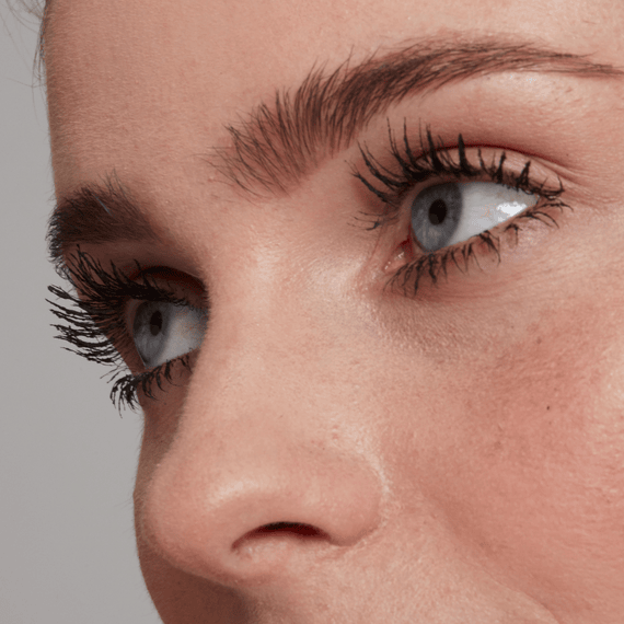 On The Rise Lash Booster Grey