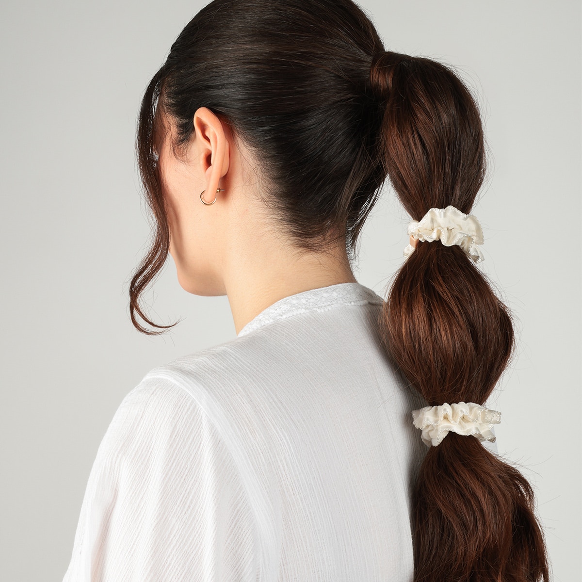 Scrunchies mit Spitze - Crème & Hellblau