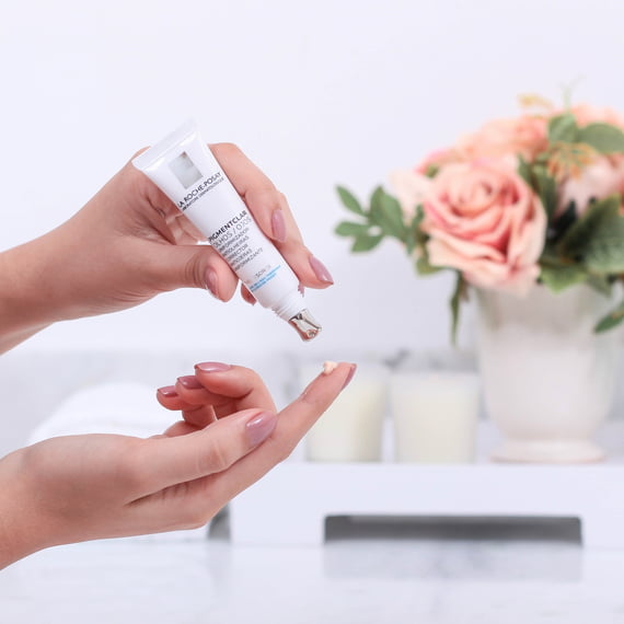 Eye care against age-related pigment spots