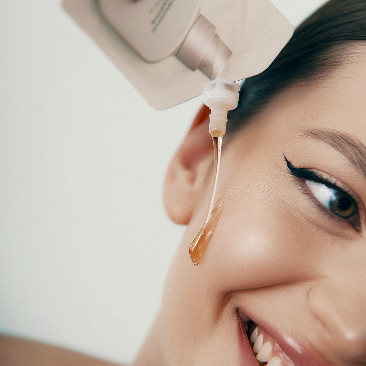 Hyaluronic Essence